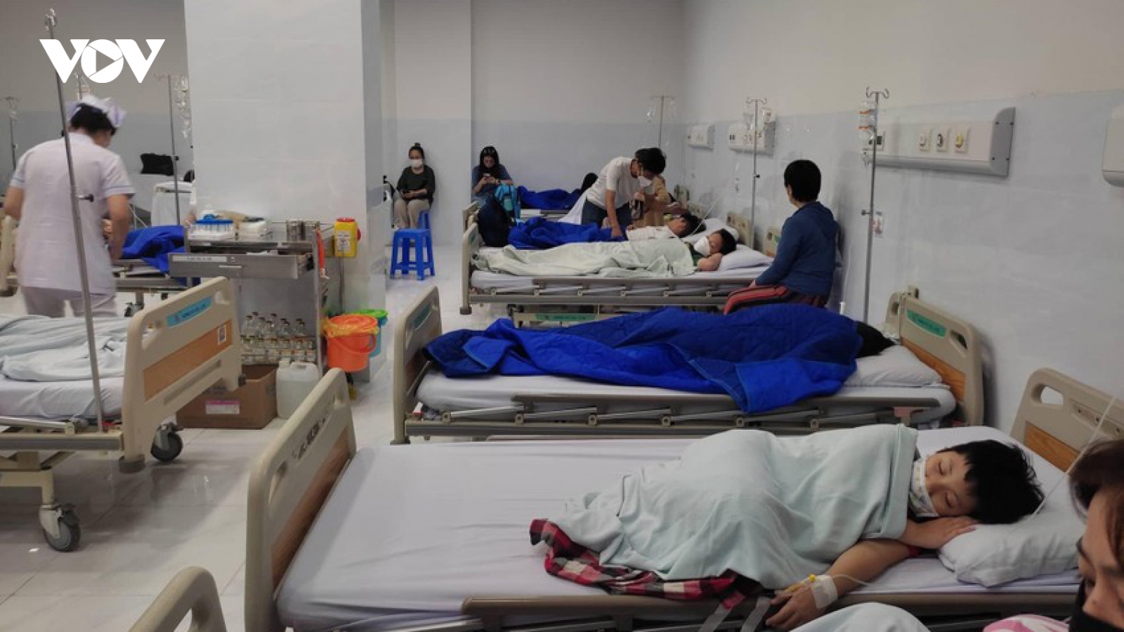Học sinh trường Ischool Nha Trang ngộ độc do vi khuẩn Salmonella