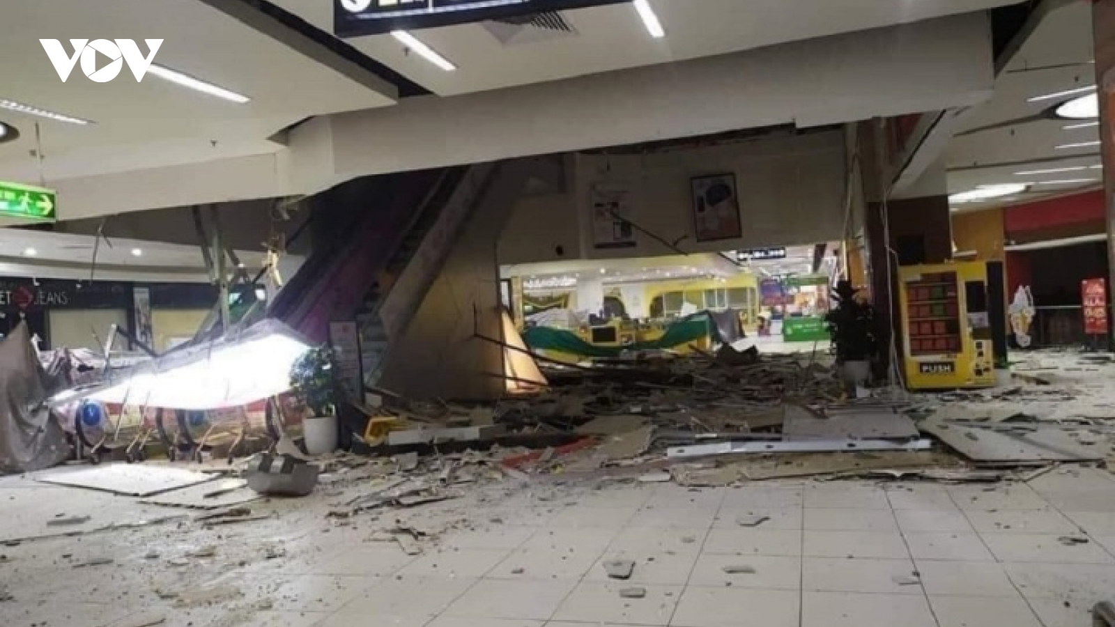 Điều tra nguyên nhân vụ nổ ở TTTM Savico Megamall Long Biên, Hà Nội