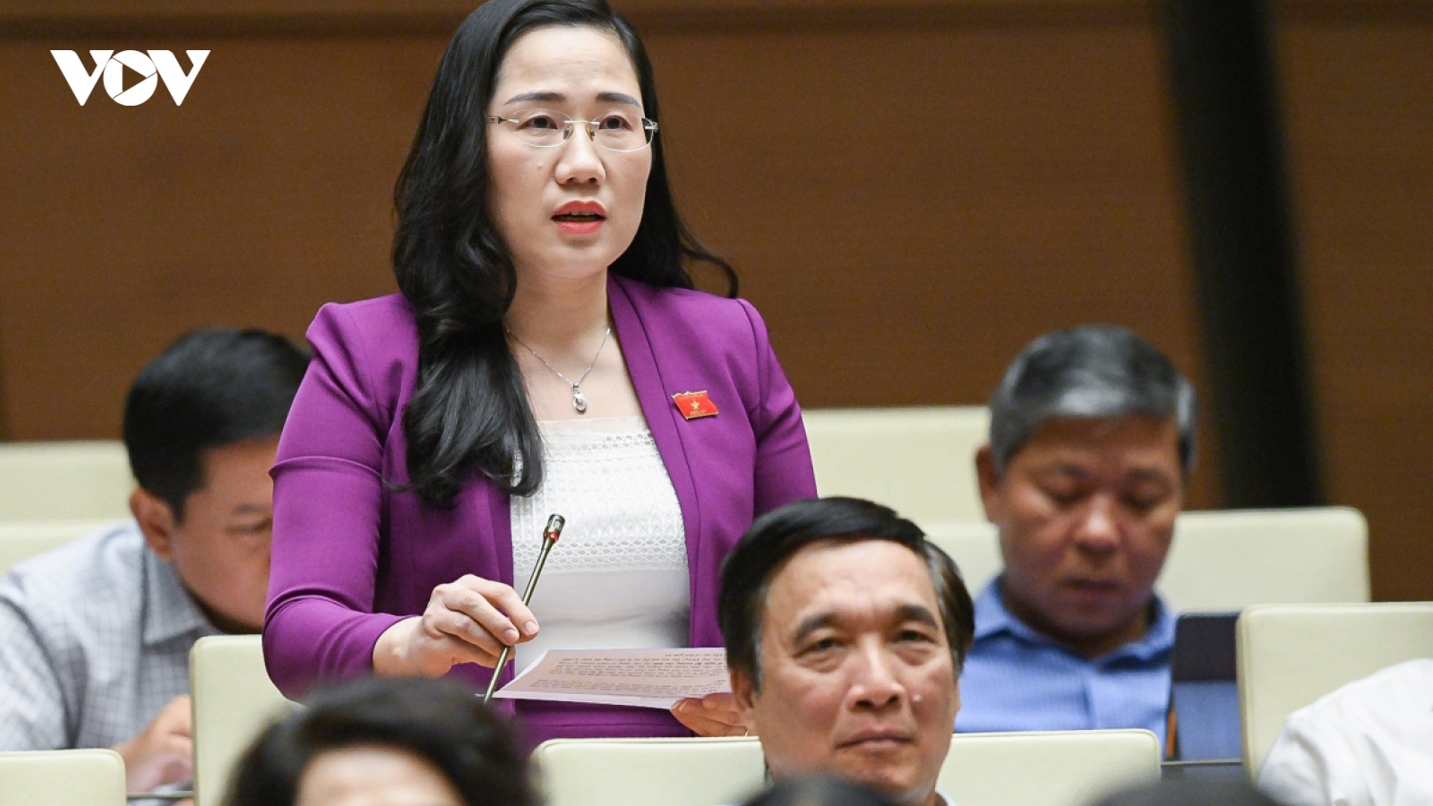 "Cao ốc ở mặt đường sai phạm mà không biết, liệu có tham nhũng, tiêu cực không"?