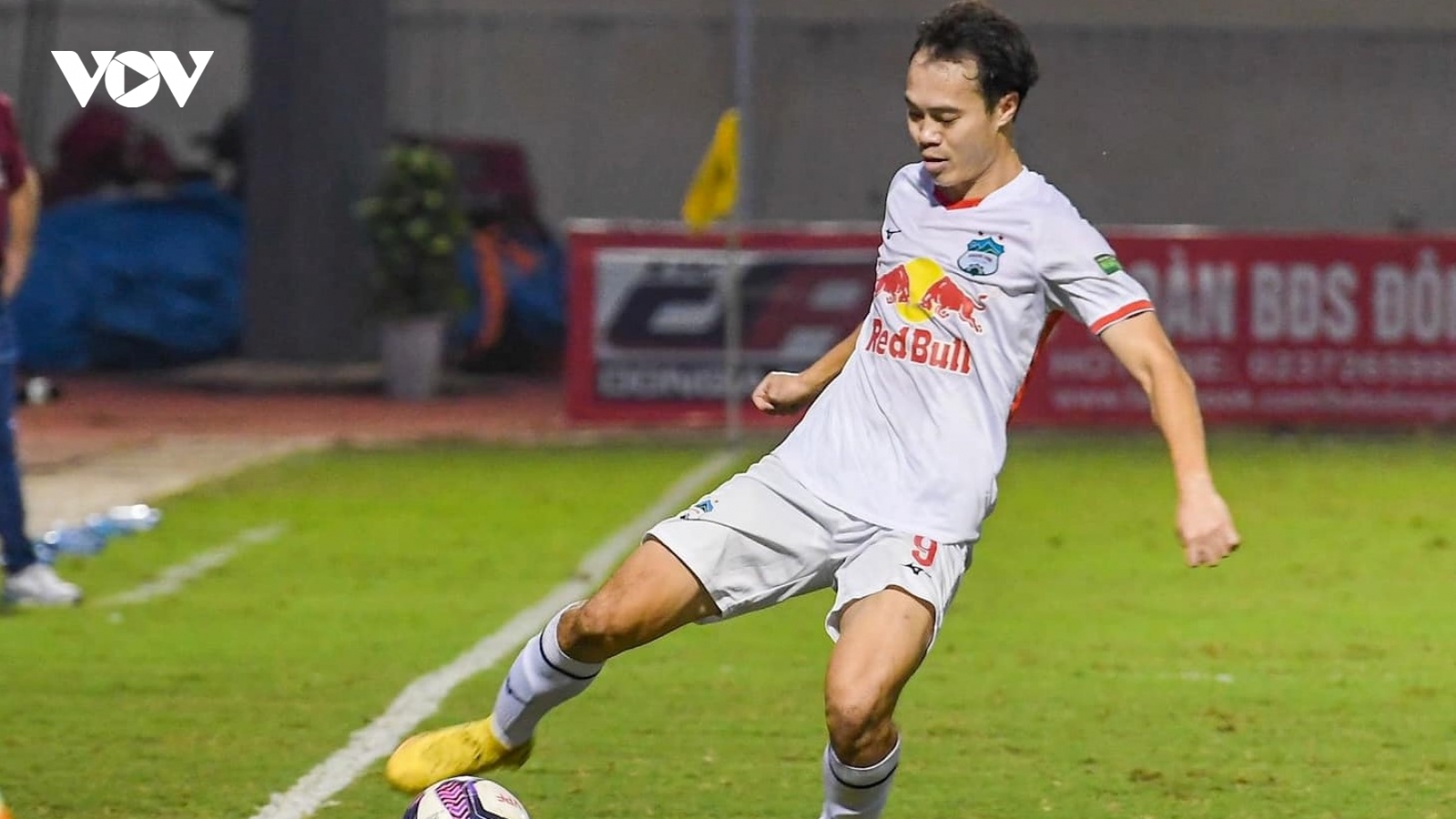 Văn Toàn, Tuấn Anh tỏa sáng giúp HAGL "sáng cửa" vào top 5 V-League 2022