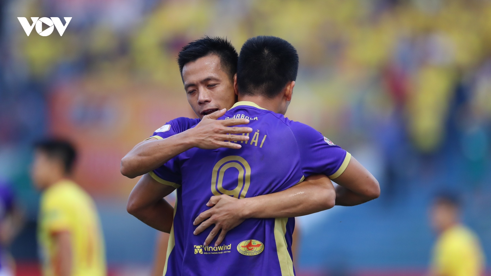 Bị Thanh Hóa cầm hòa, Hà Nội FC chưa thể chạm tay vào chức vô địch