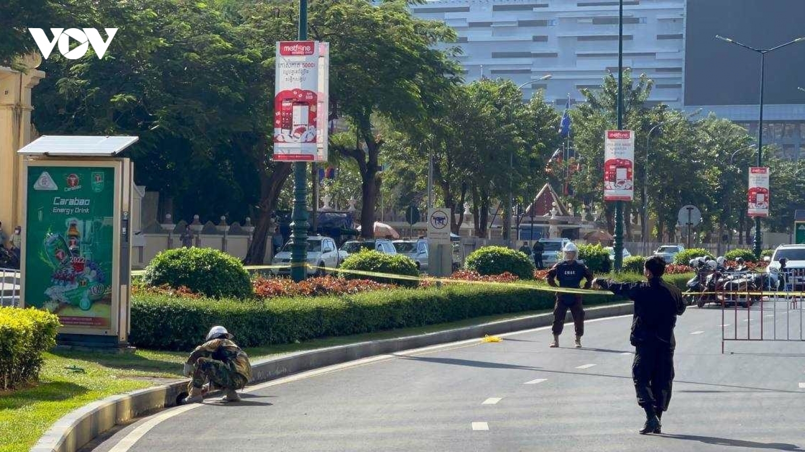 Campuchia phát hiện lựu đạn giấu trong bánh kem gần trụ sở Quốc hội