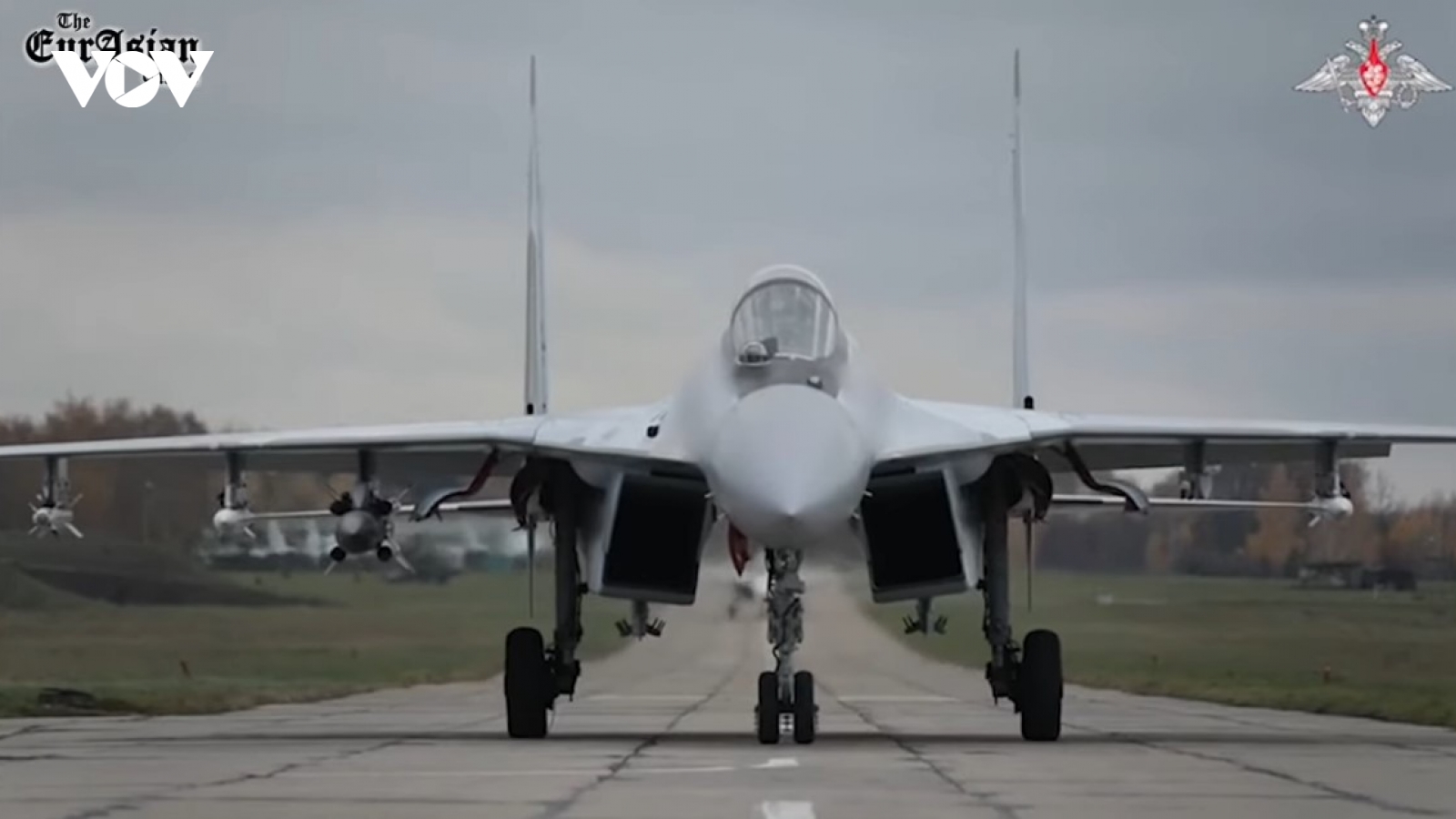 Nga tung video tiêm kích Su-35 và Su-30 tấn công các vị trí của Ukraine