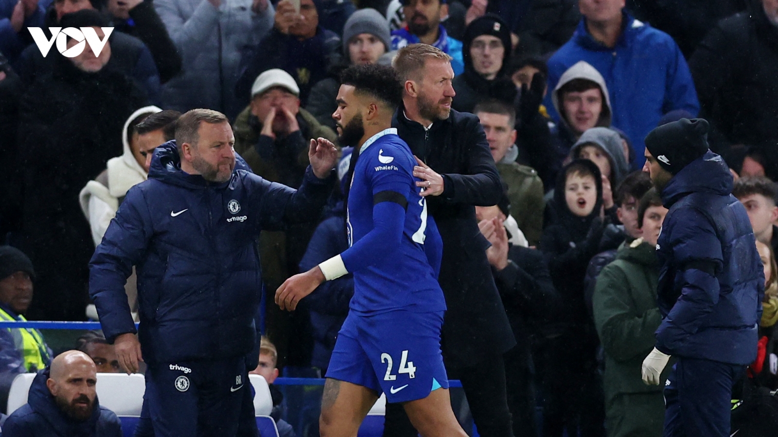 Chelsea trả giá đắt sau chiến thắng trước Bournemouth