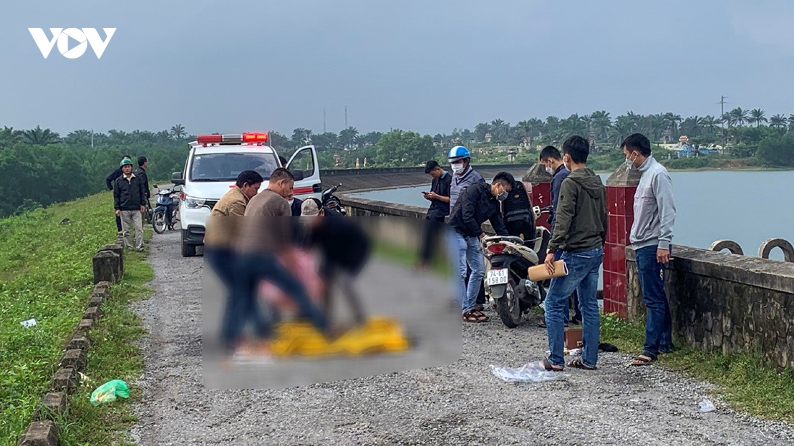 Tìm thấy thi thể phụ nữ ở dưới đập thủy lợi