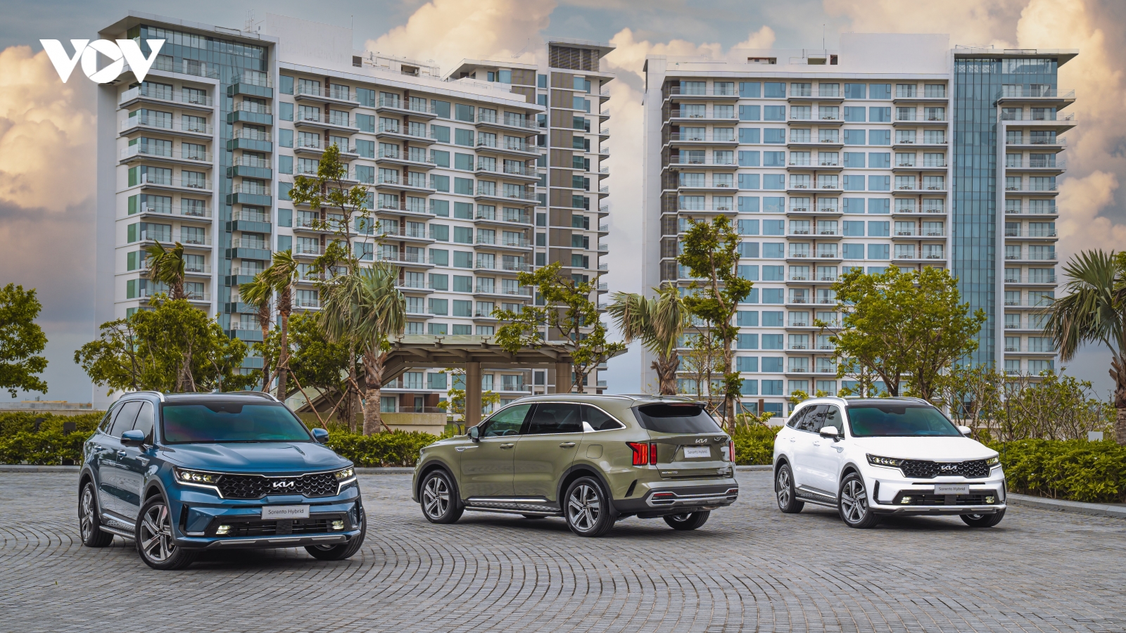 Kia Sorento có thêm phiên bản Hybrid & Plug-in Hybrid, giá từ 1,4 tỷ đồng