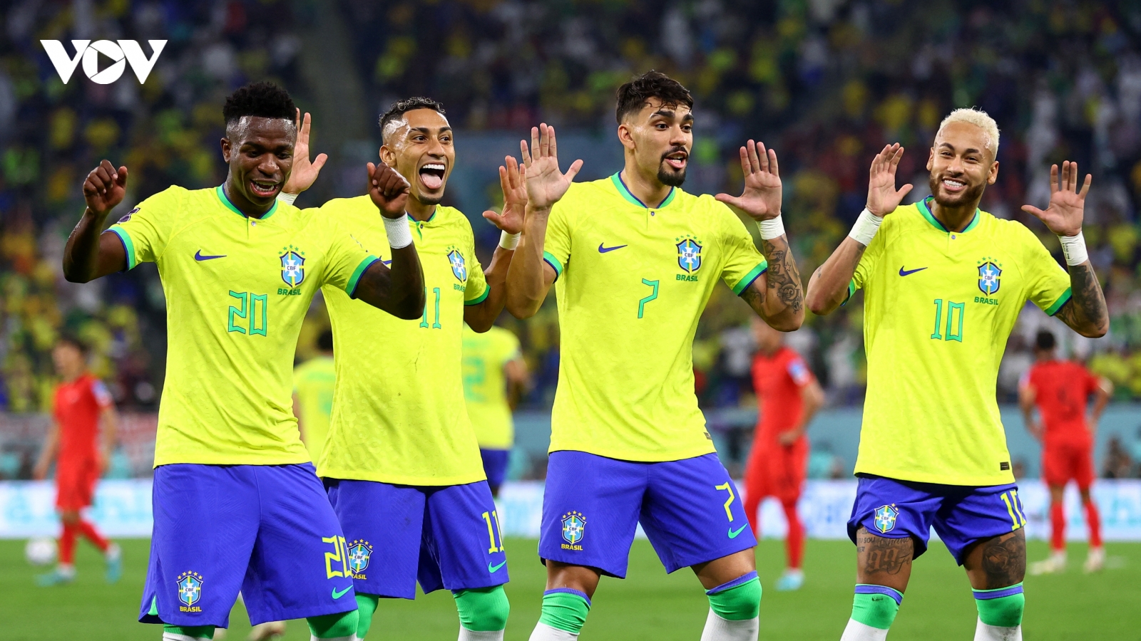 Màn nhảy múa ăn mừng của ĐT Brazil gây tranh cãi
