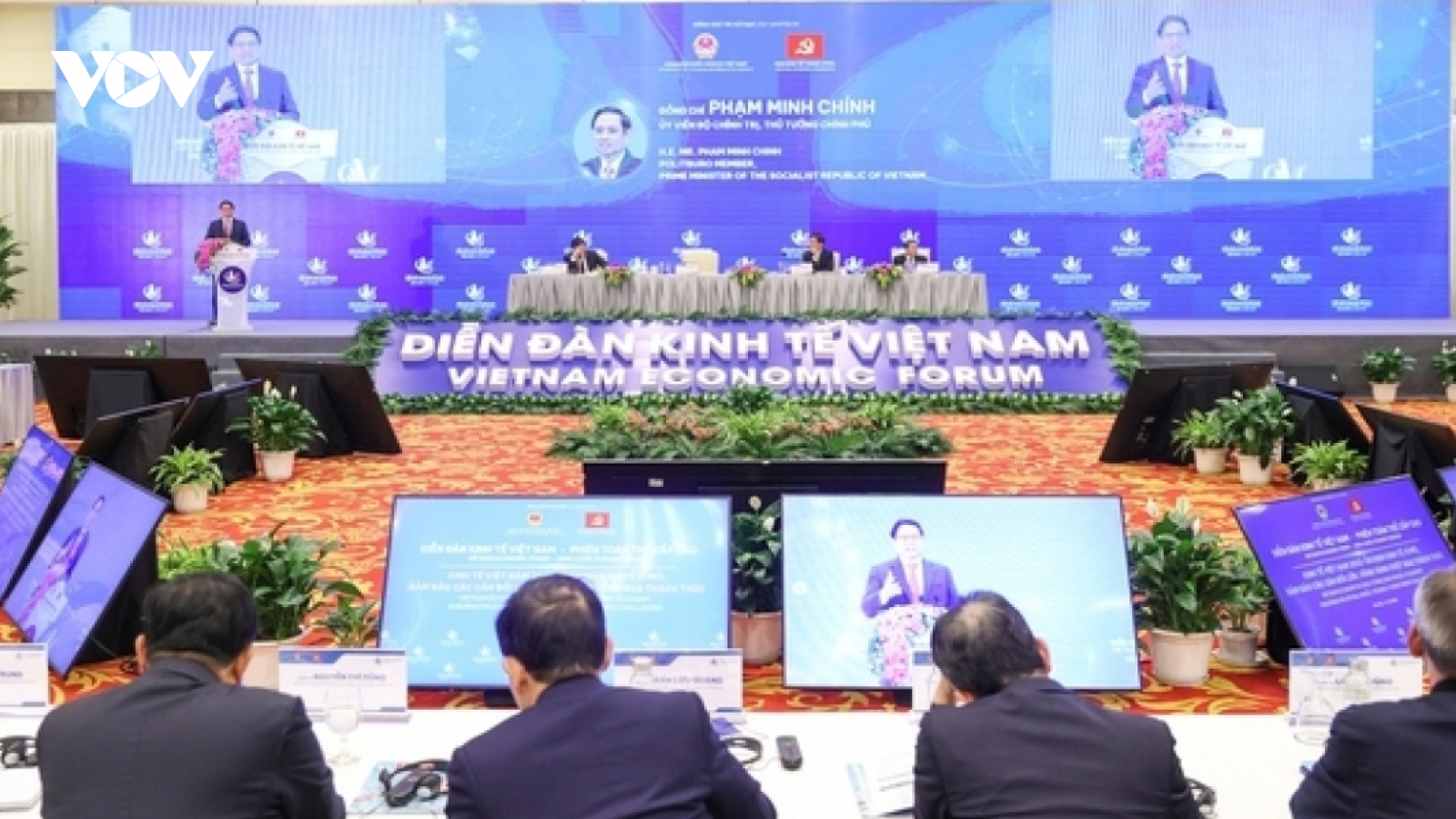 Thủ tướng Phạm Minh Chính chủ trì phiên toàn thể Diễn đàn Kinh tế Việt Nam lần 5
