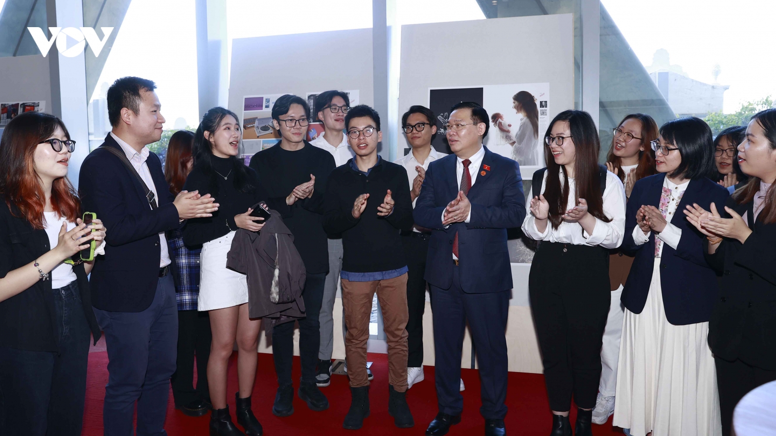 Chủ tịch Quốc hội thăm Đại học Swinburne - nơi ông từng học tập tại Australia