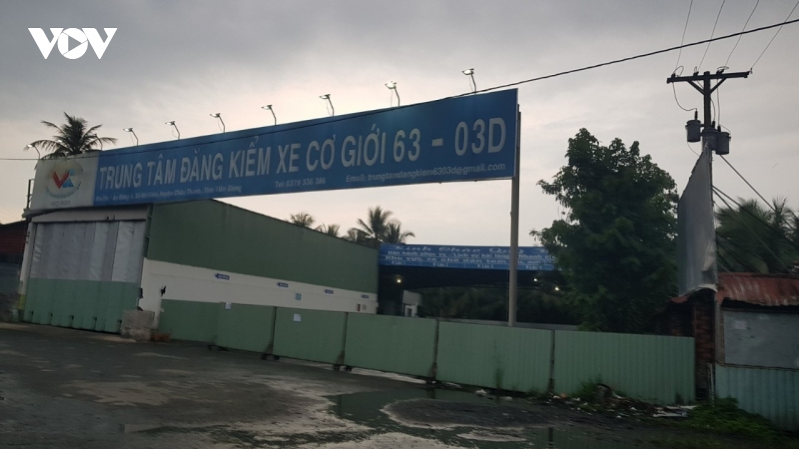 Tạm đình chỉ một trung tâm đăng kiểm và 2 đăng kiểm viên ở Tiền Giang