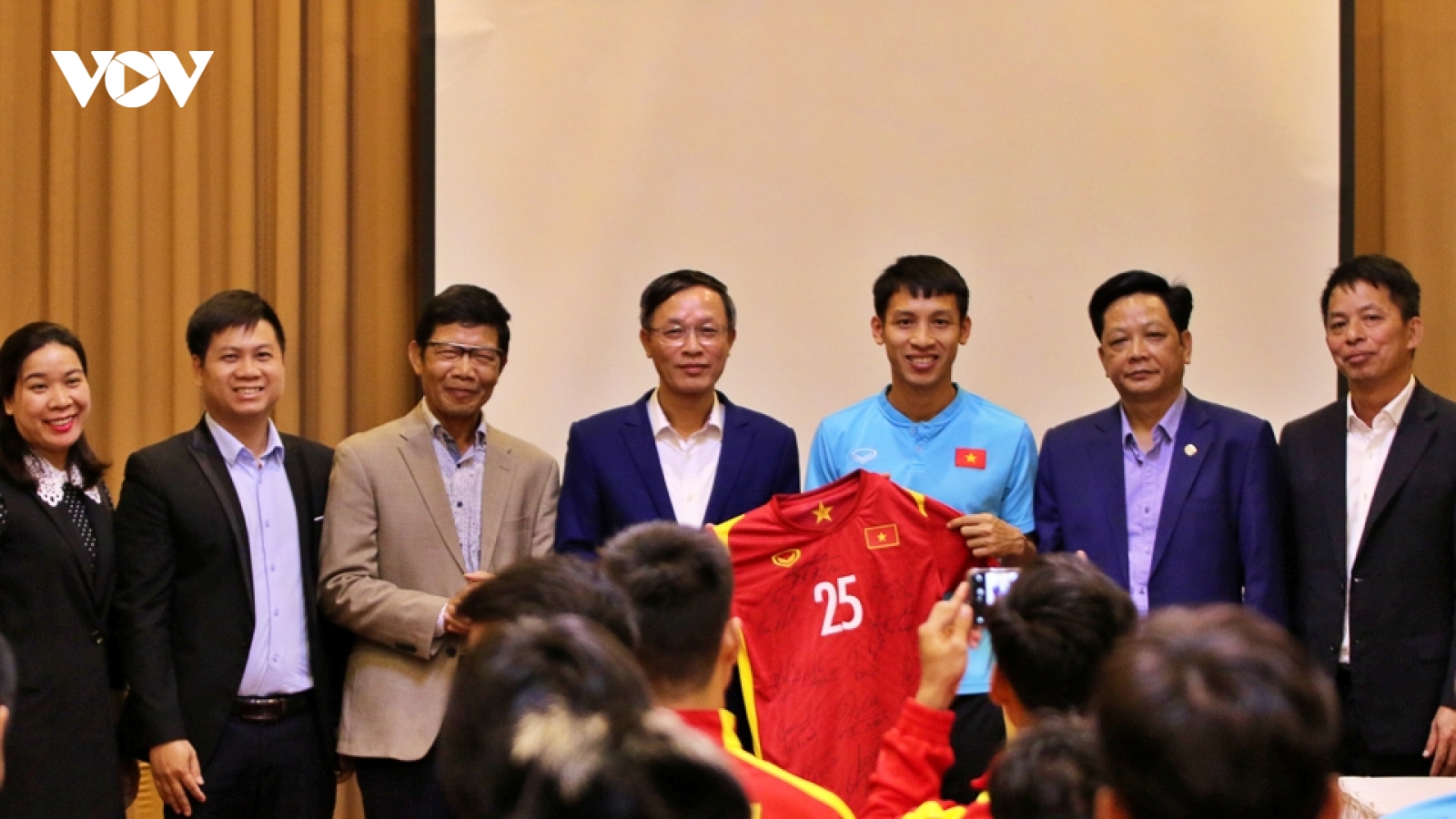 Đỗ Hùng Dũng nhắc lại kỷ niệm đẹp trên đất Lào trước thềm AFF Cup 2022