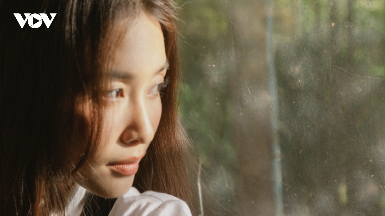 Khả Ngân bất ngờ phát hành MV mới?
