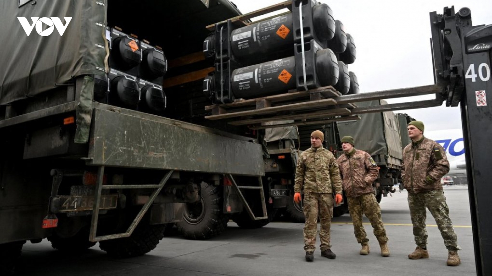 EU dần cạn kiệt kho vũ khí, Ukraine chuyển sang phụ thuộc vào Mỹ