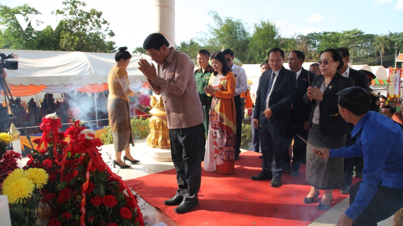 Cầu siêu tưởng niệm các anh hùng liệt sĩ liên quân chiến đấu Lào – Việt hy sinh tại bản Keun