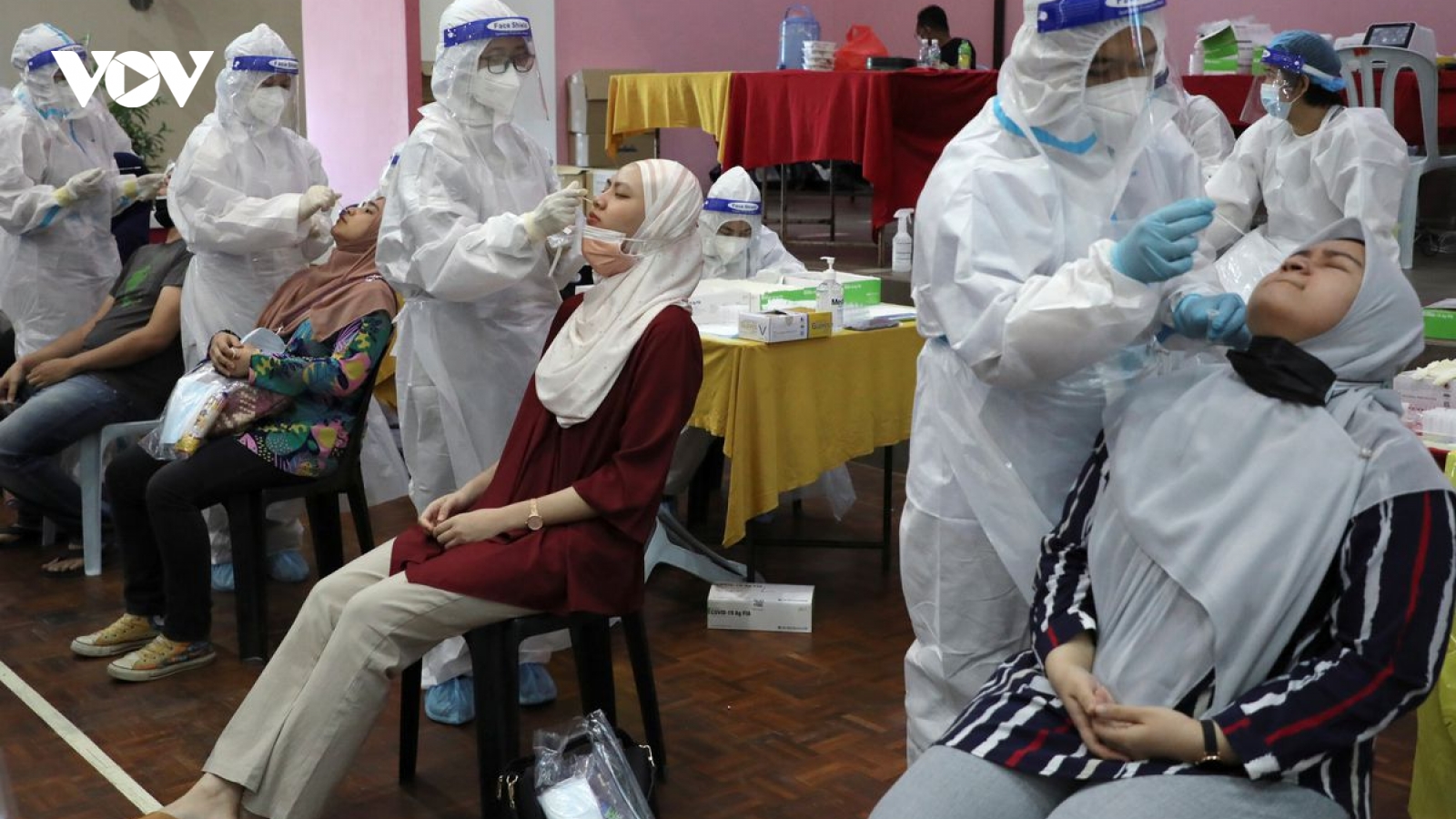Malaysia xét nghiệm Covid-19 đối với mẫu nước thải trên máy bay tới từ Trung Quốc