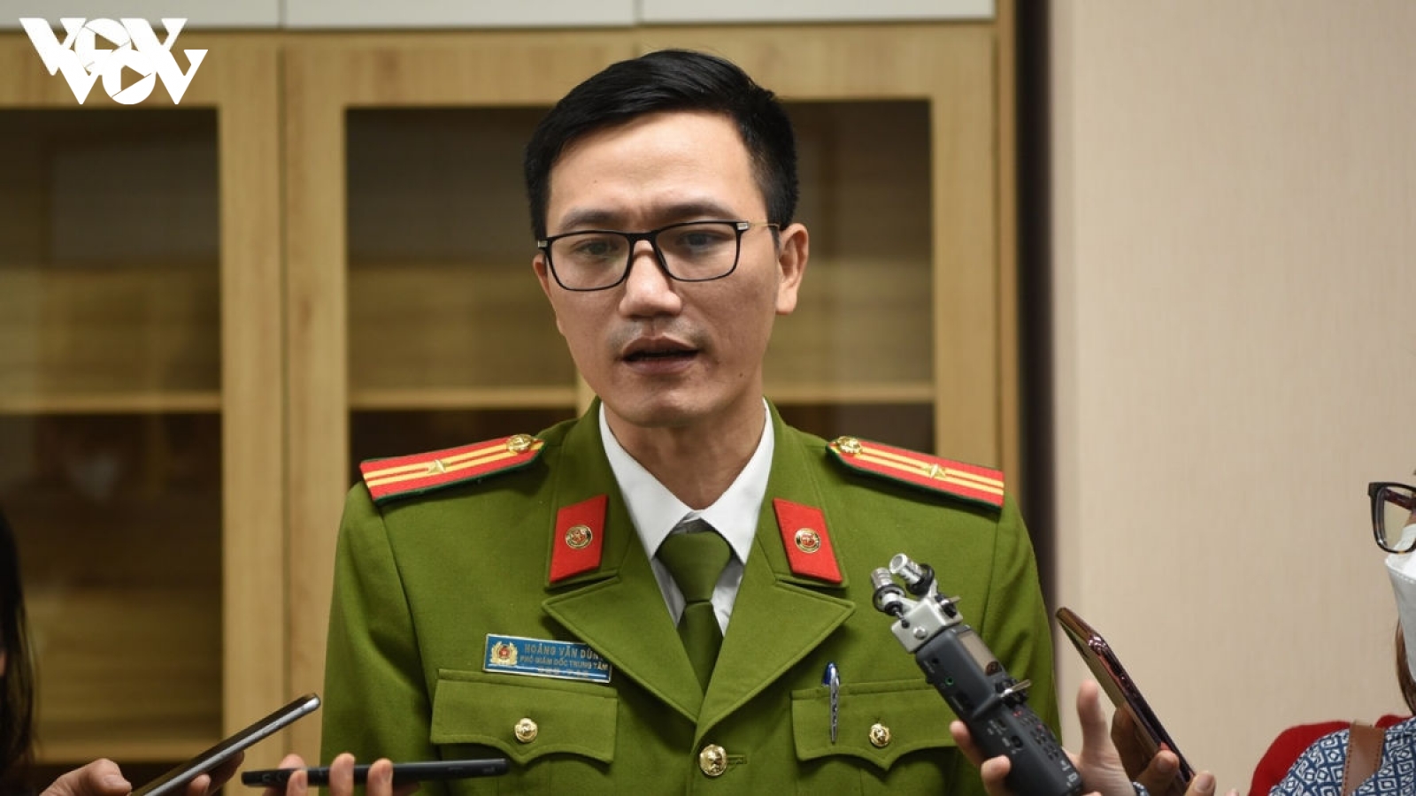 Người dân cần làm gì khi sổ hộ khẩu giấy chính thức bãi bỏ?