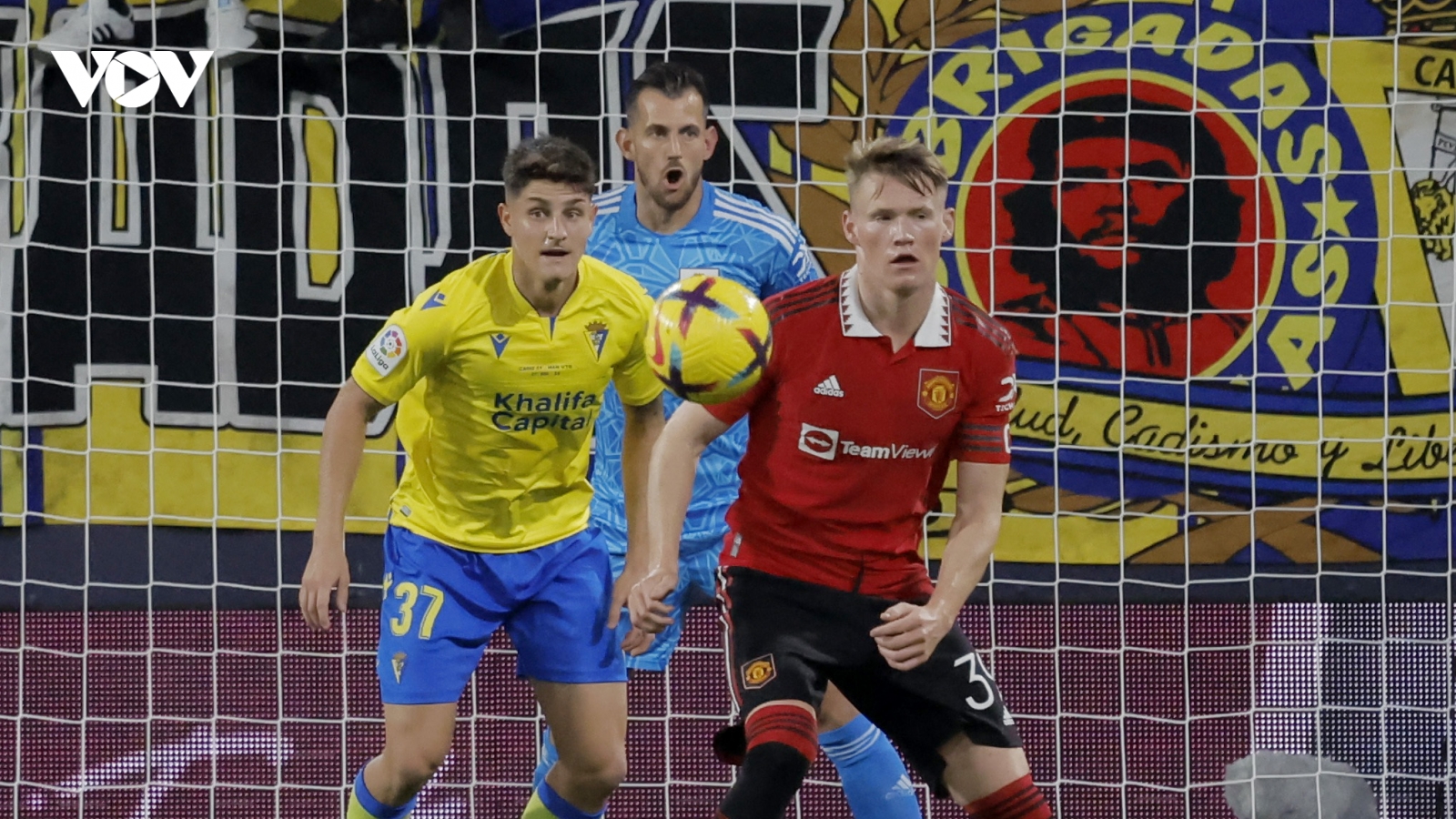 MU thua 2-4 trước đội bóng đang đua trụ hạng ở La Liga