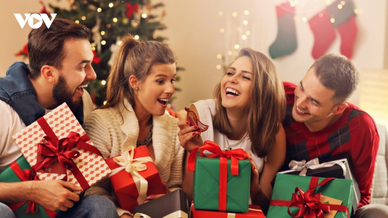 Noel nên tặng quà gì cho người yêu?