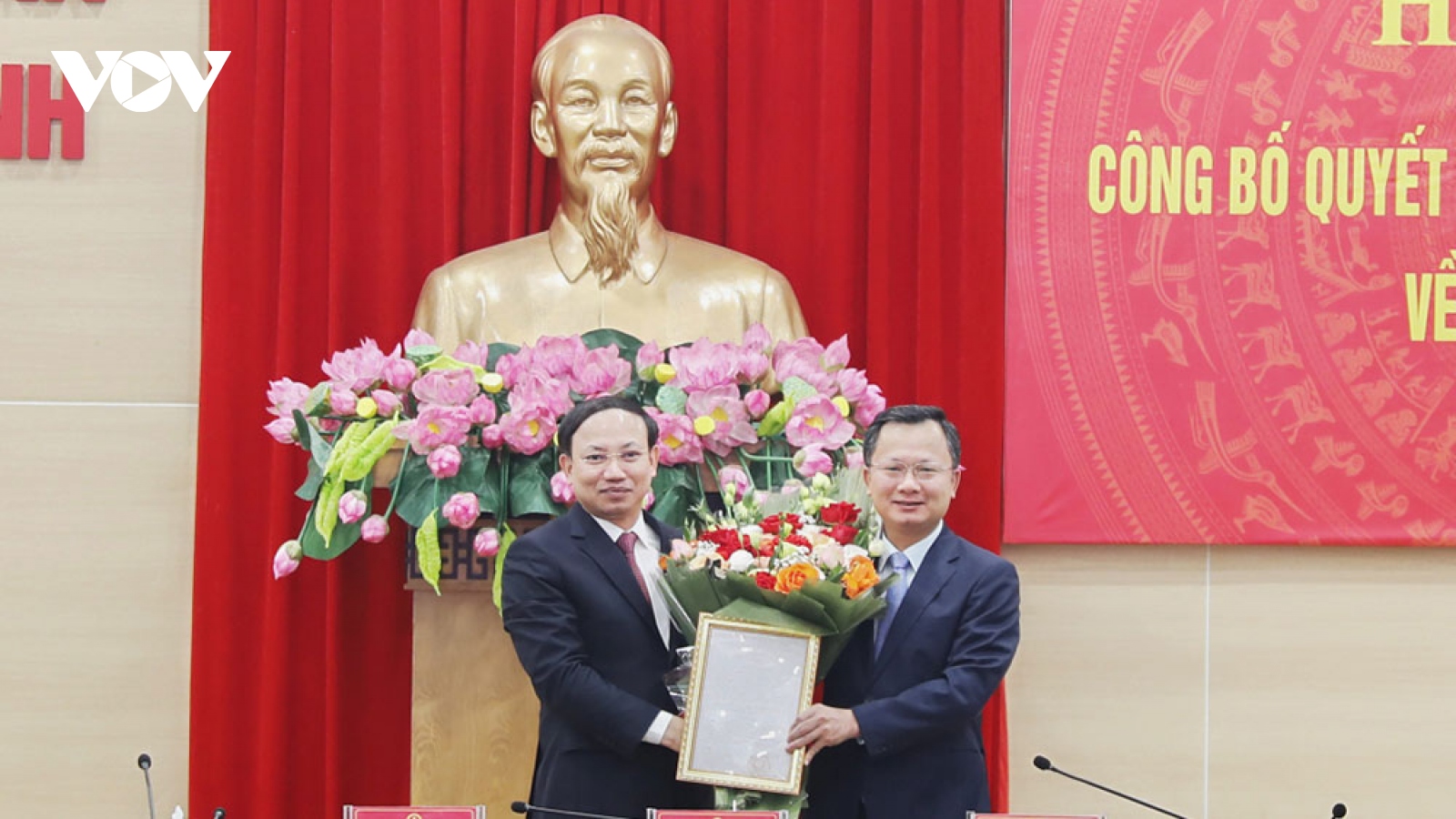 Quảng Ninh trao quyết định quyền Chủ tịch tỉnh cho ông Cao Tường Huy