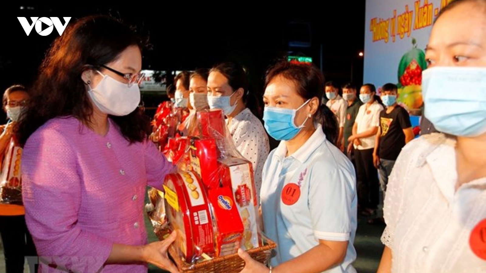 Cà Mau chi hơn 40 tỷ đồng chăm lo Tết cho người nghèo, người có công