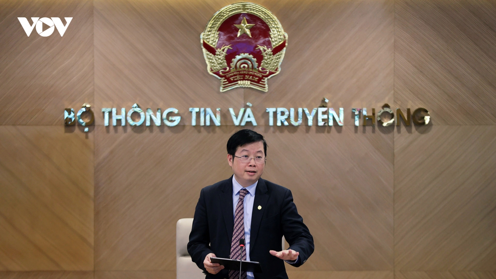 Bộ TT&TT sẽ mạnh tay xử lý các vi phạm trên mạng Internet trong năm 2023