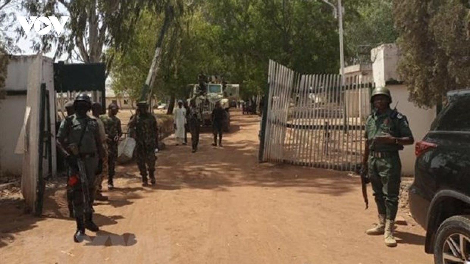 Các tay súng sát hại 38 dân làng, đốt phá 100 ngôi nhà ở Nigeria