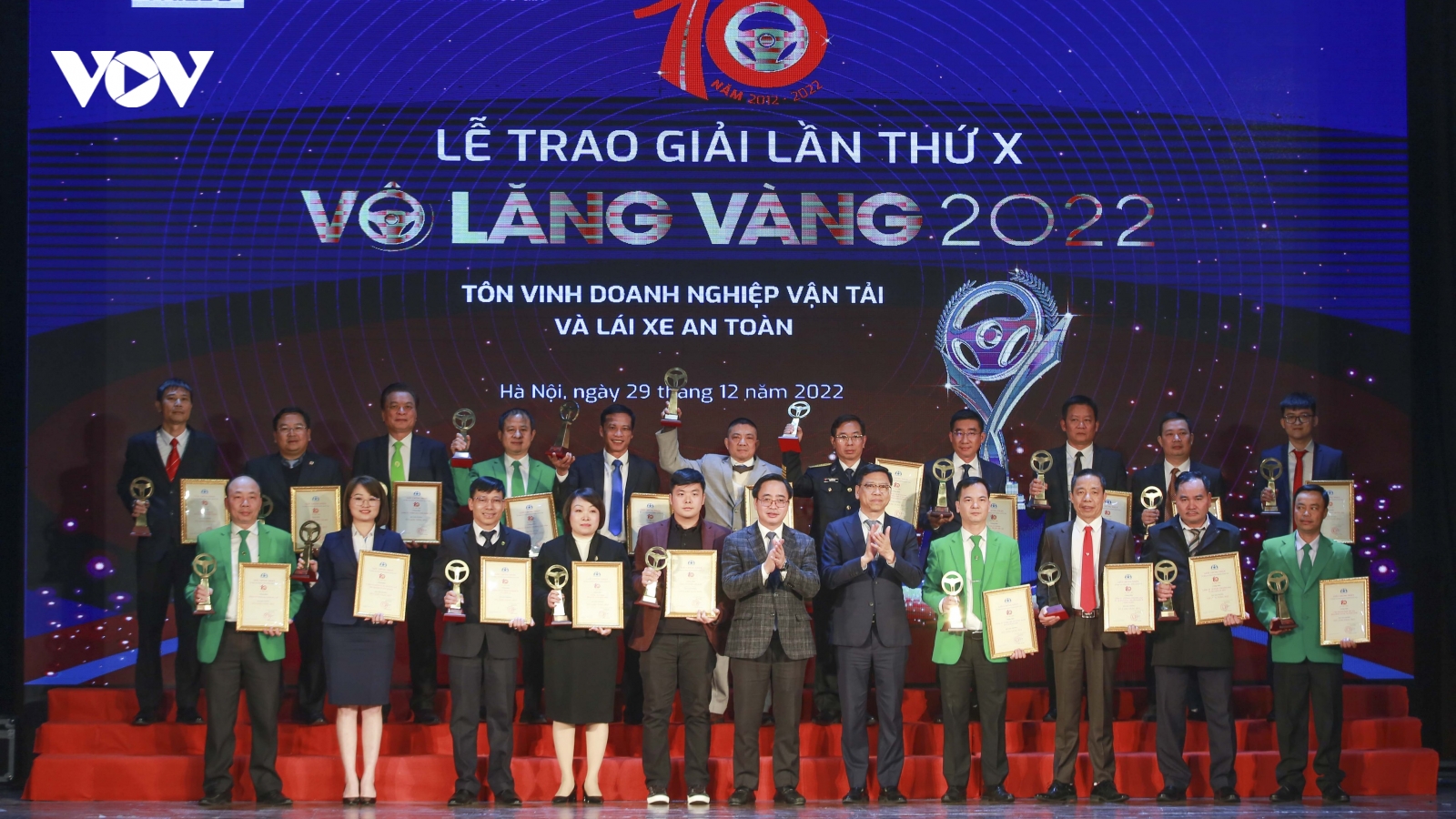 20 tập thể và 50 cá nhân đoạt giải “Vô lăng vàng” lần thứ 10