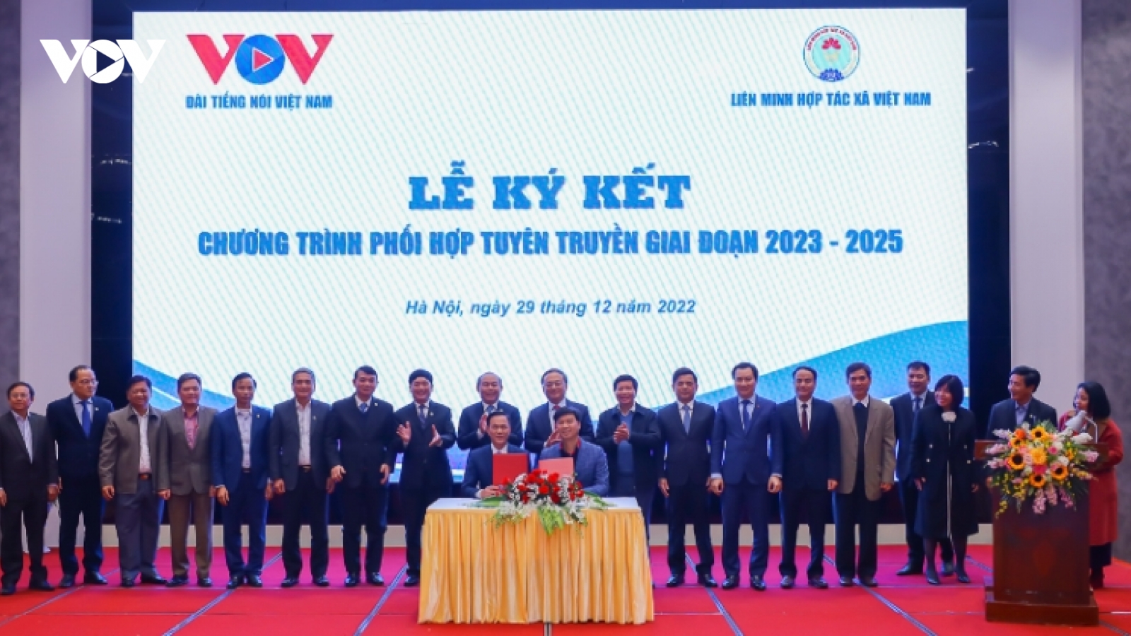 VOV và Liên minh Hợp tác xã Việt Nam ký kết Chương trình phối hợp tuyên truyền 2023-2025