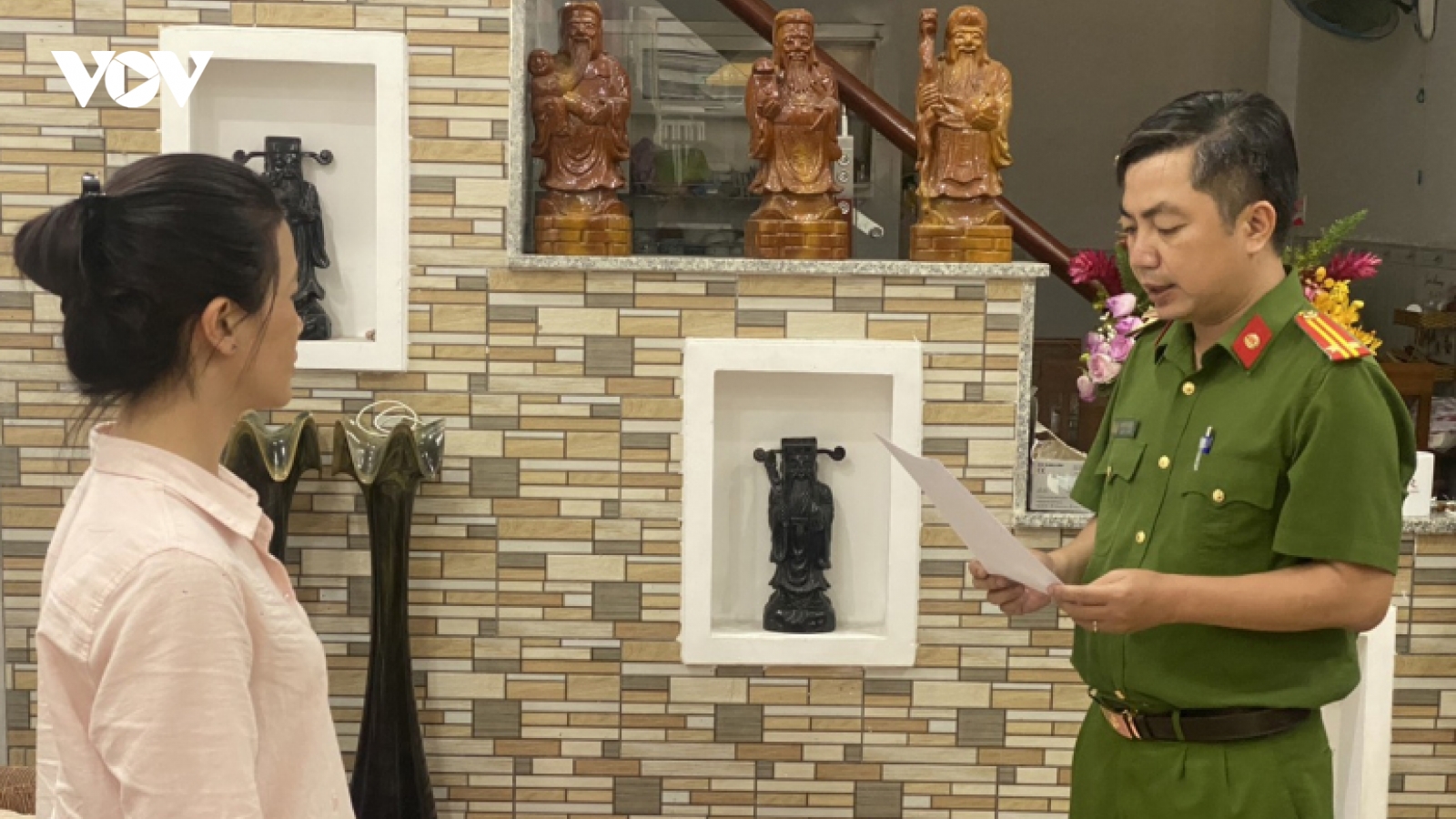 Khởi tố 3 trợ lý của Nguyễn Phương Hằng
