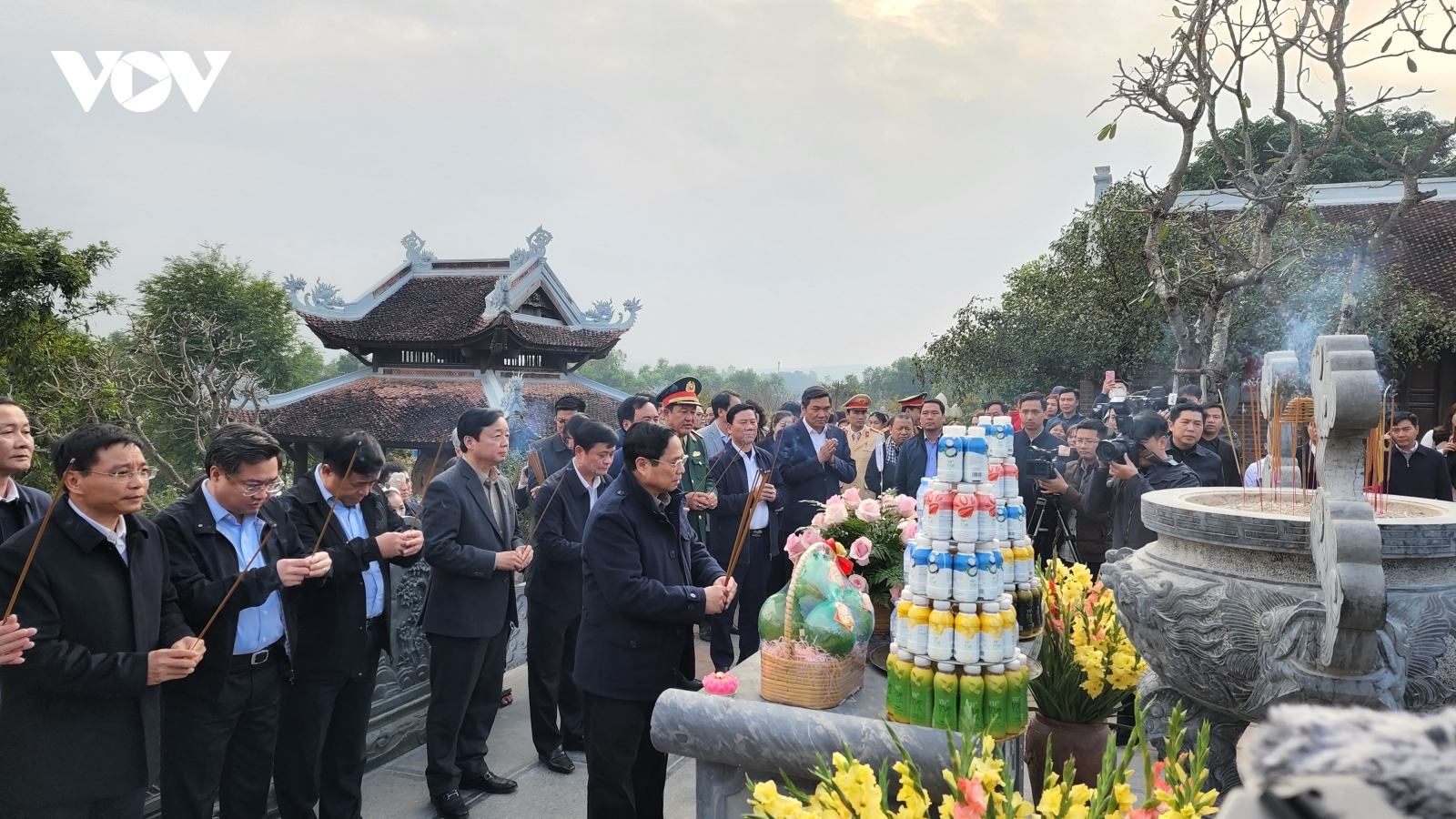 Thủ tướng Phạm Minh Chính dâng hương tưởng niệm Bác Hồ tại Nghệ An