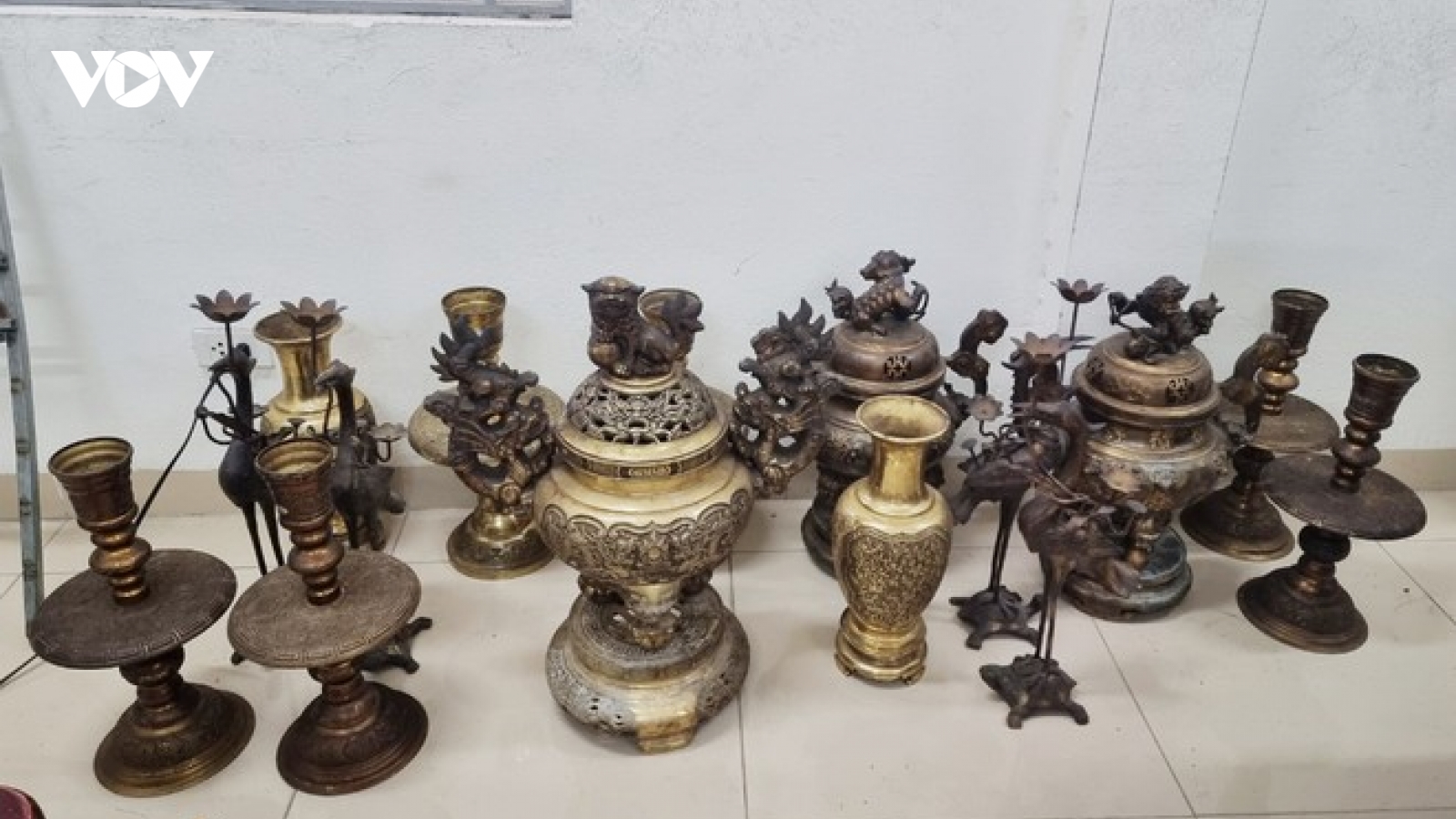 Khởi tố đối tượng trộm cắp cổ vật ở đình, chùa rồi đem đi bán phế liệu