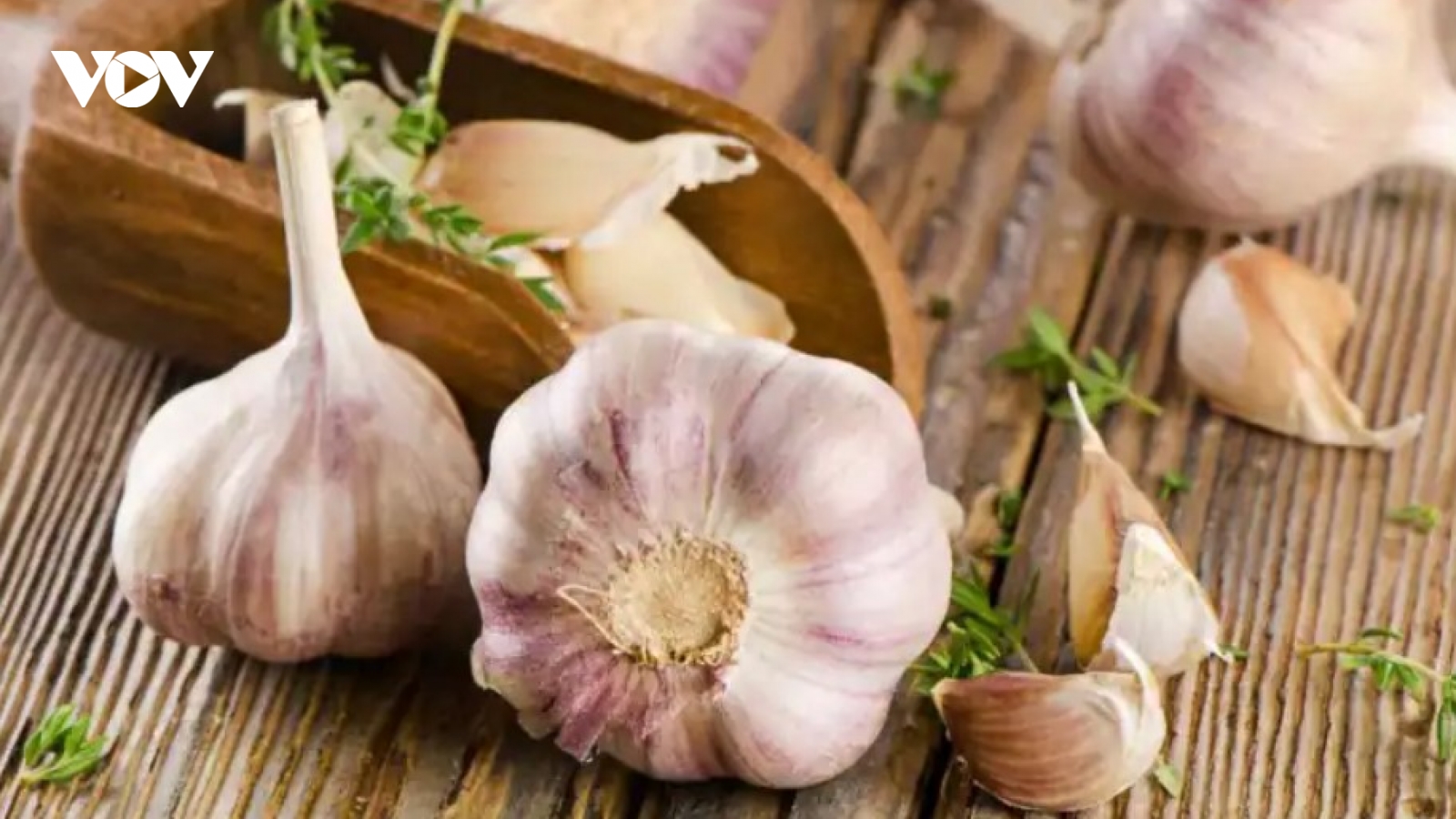Ai nên tránh ăn quá nhiều tỏi trong mùa đông