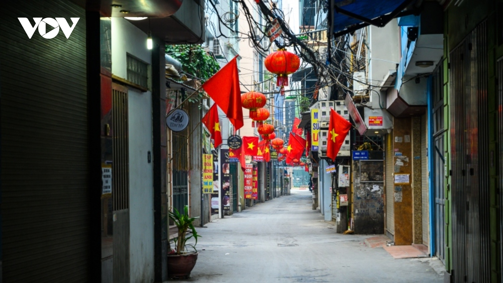 A peaceful Hanoi on first day of Lunar New Year