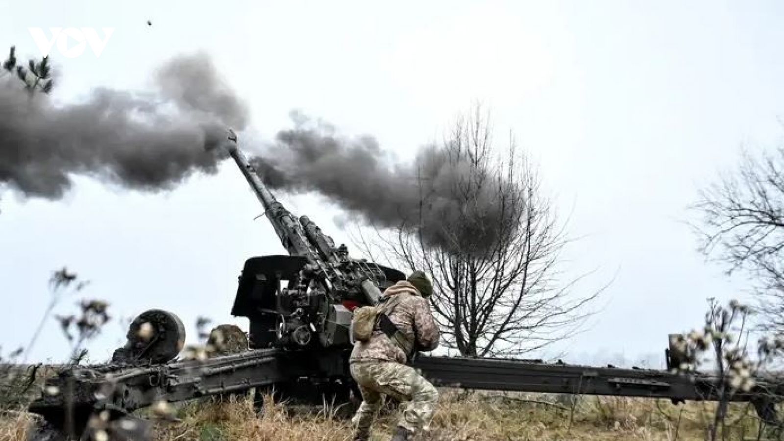 Nga: Ukraine tiến hành hàng trăm cuộc pháo kích suốt thời gian ngừng bắn