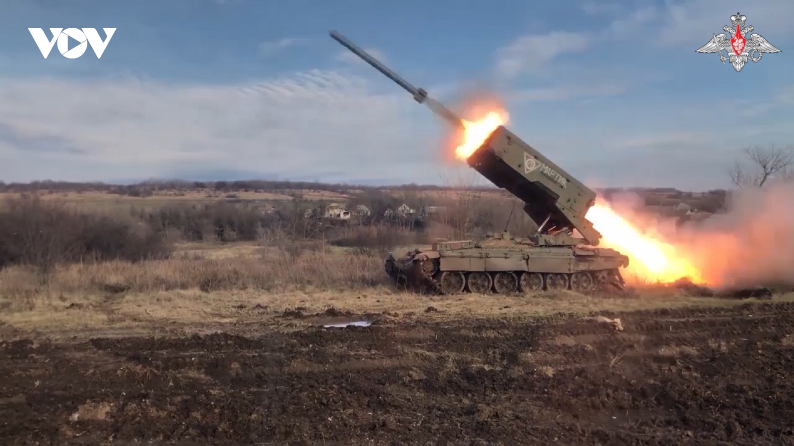 Hỏa thần nhiệt áp TOS-1A Solntsepyok của Nga tấn công mục tiêu quân sự Ukraine