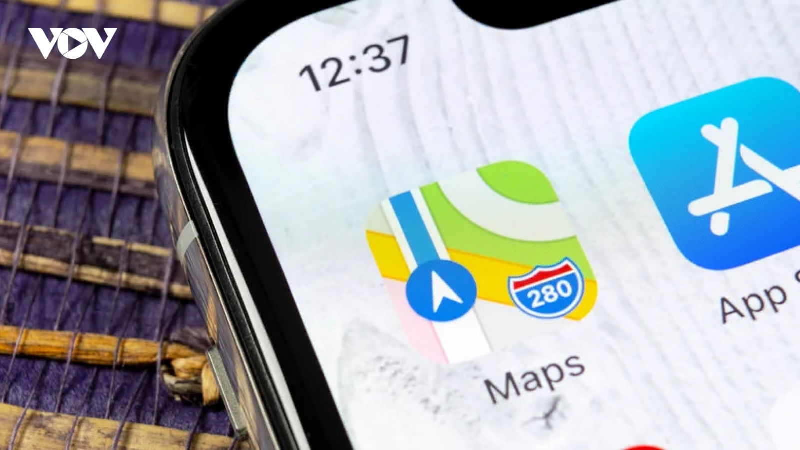 Thay đổi cài đặt giọng nói định vị trên Apple Maps