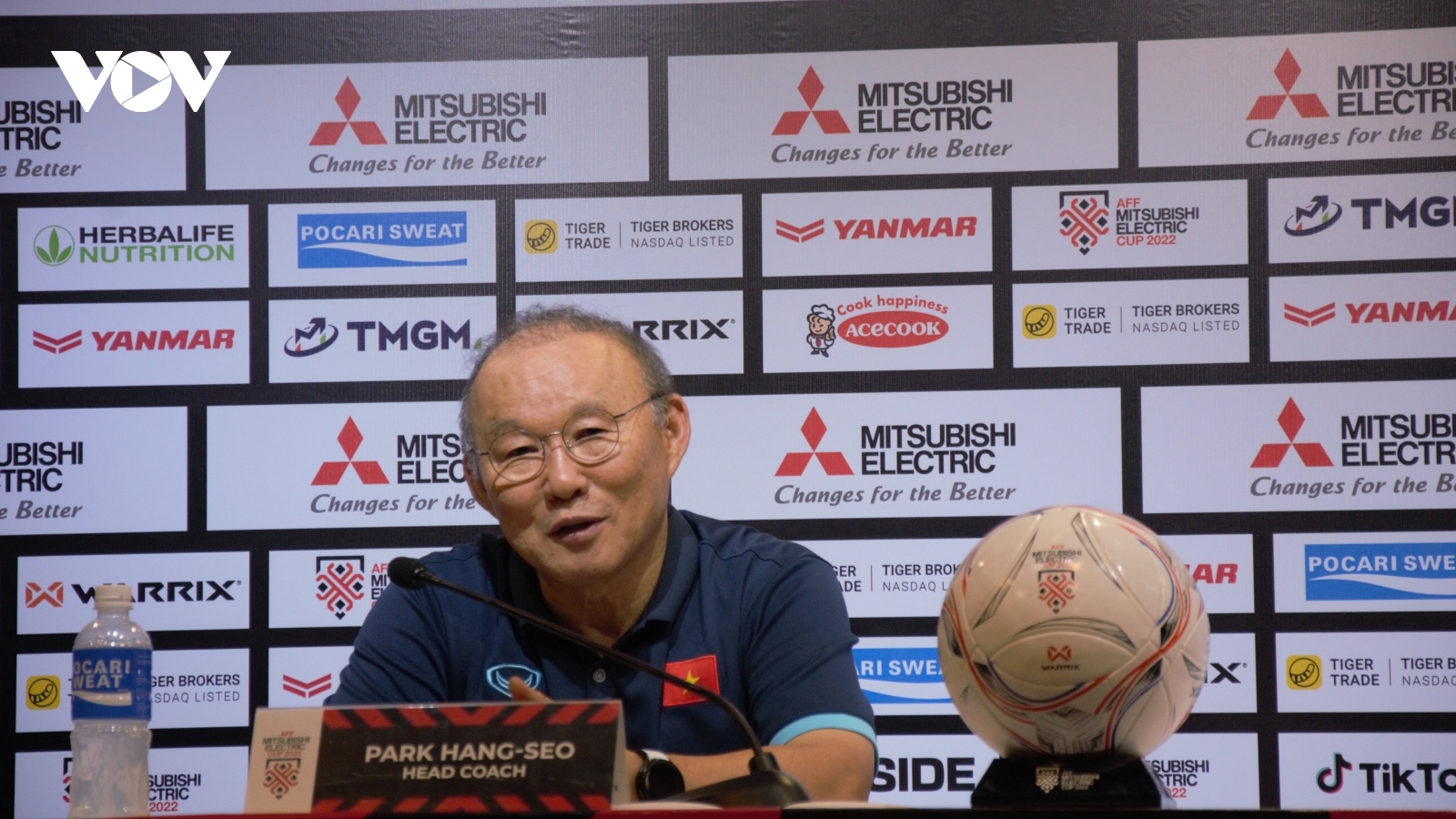 HLV Park Hang Seo xin lỗi người hâm mộ bóng đá Việt Nam