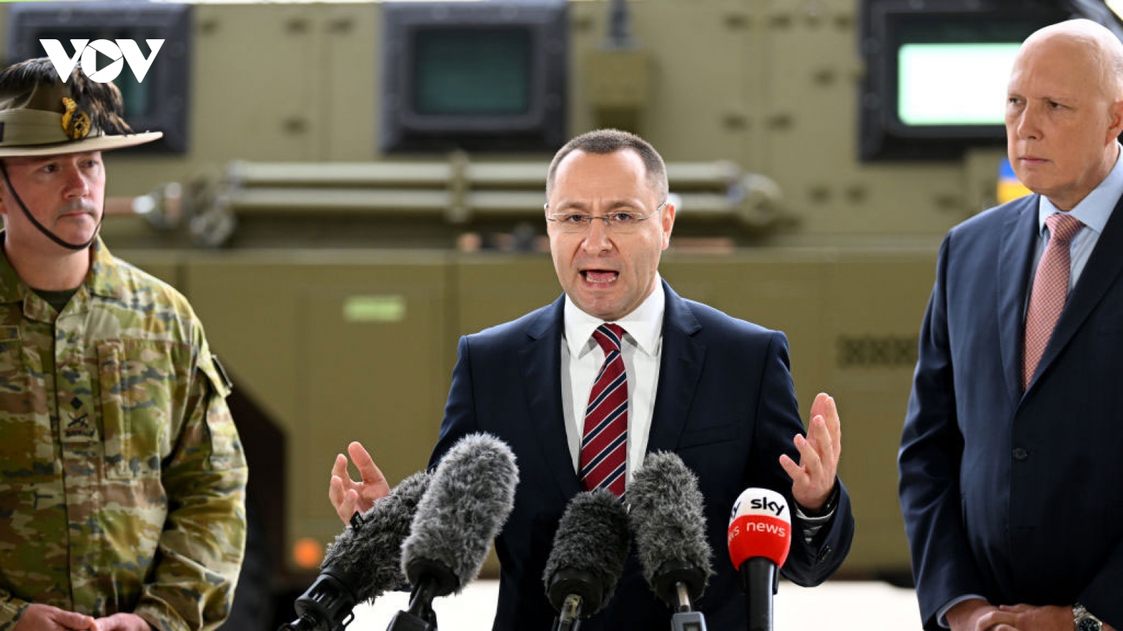 Ukraine kêu gọi Australia viện trợ xe tăng để giành chiến thắng ở mặt trận phía Đông