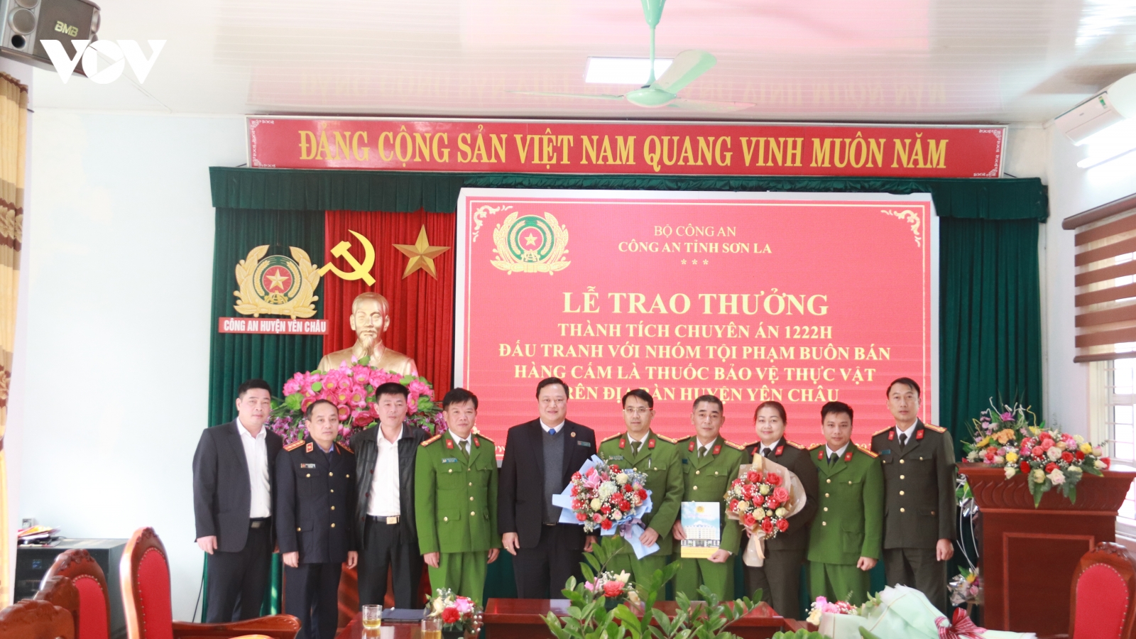 Bóc gỡ đường dây buôn bán hàng cấm ở Sơn La