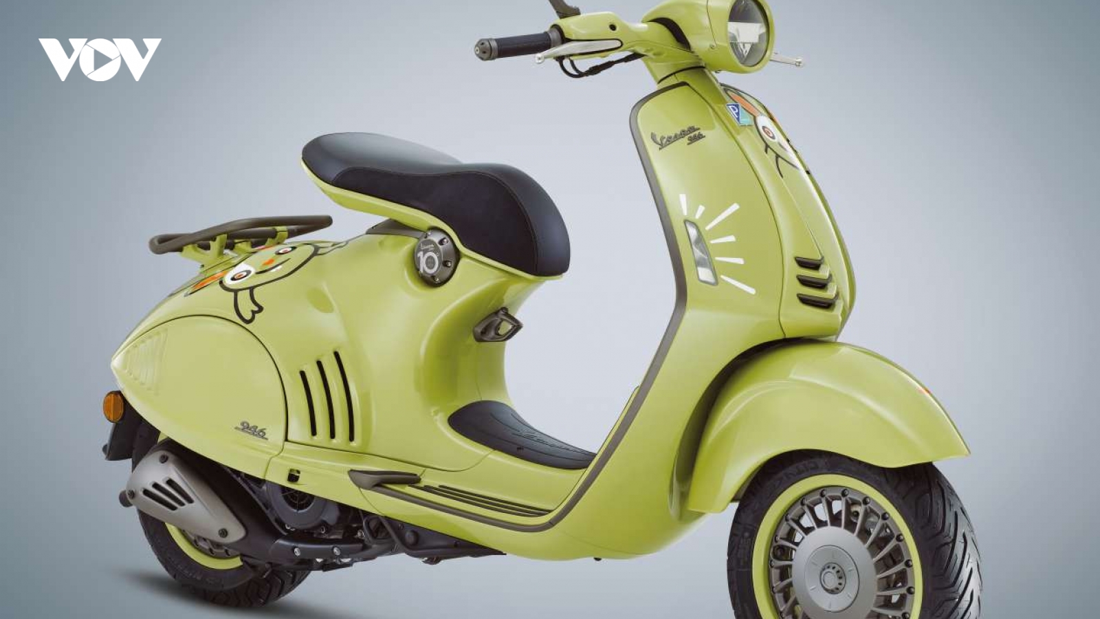 Khám phá Vespa 946 2023 phiên bản giới hạn mừng năm Quý Mão