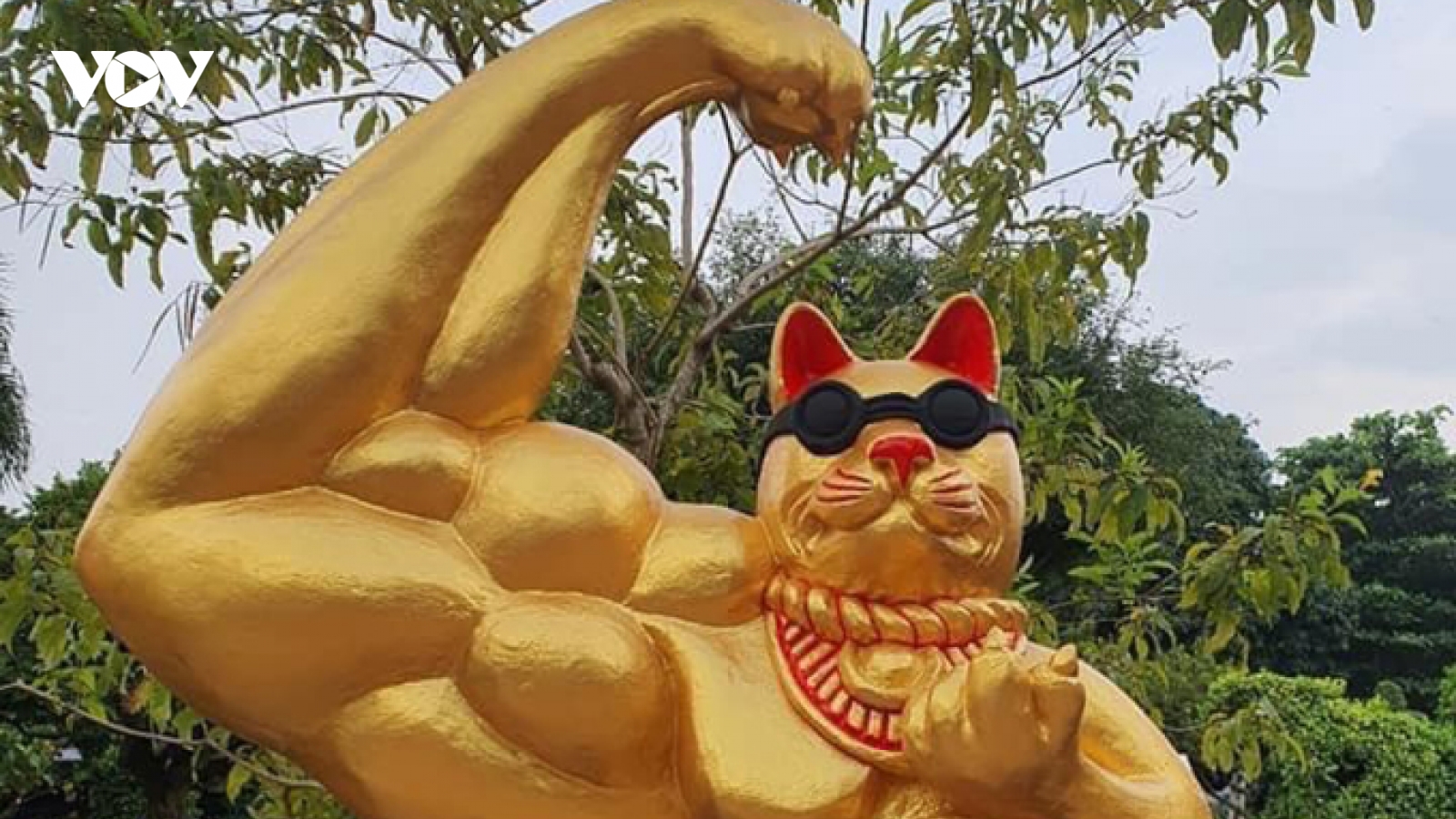 Muôn kiểu linh vật mèo "khác thường" chào xuân Quý Mão 2023