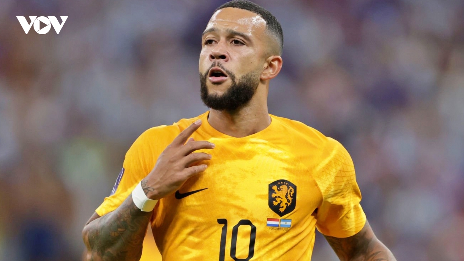 Chuyển nhượng 8/1: MU đưa Memphis Depay trở Old Trafford?