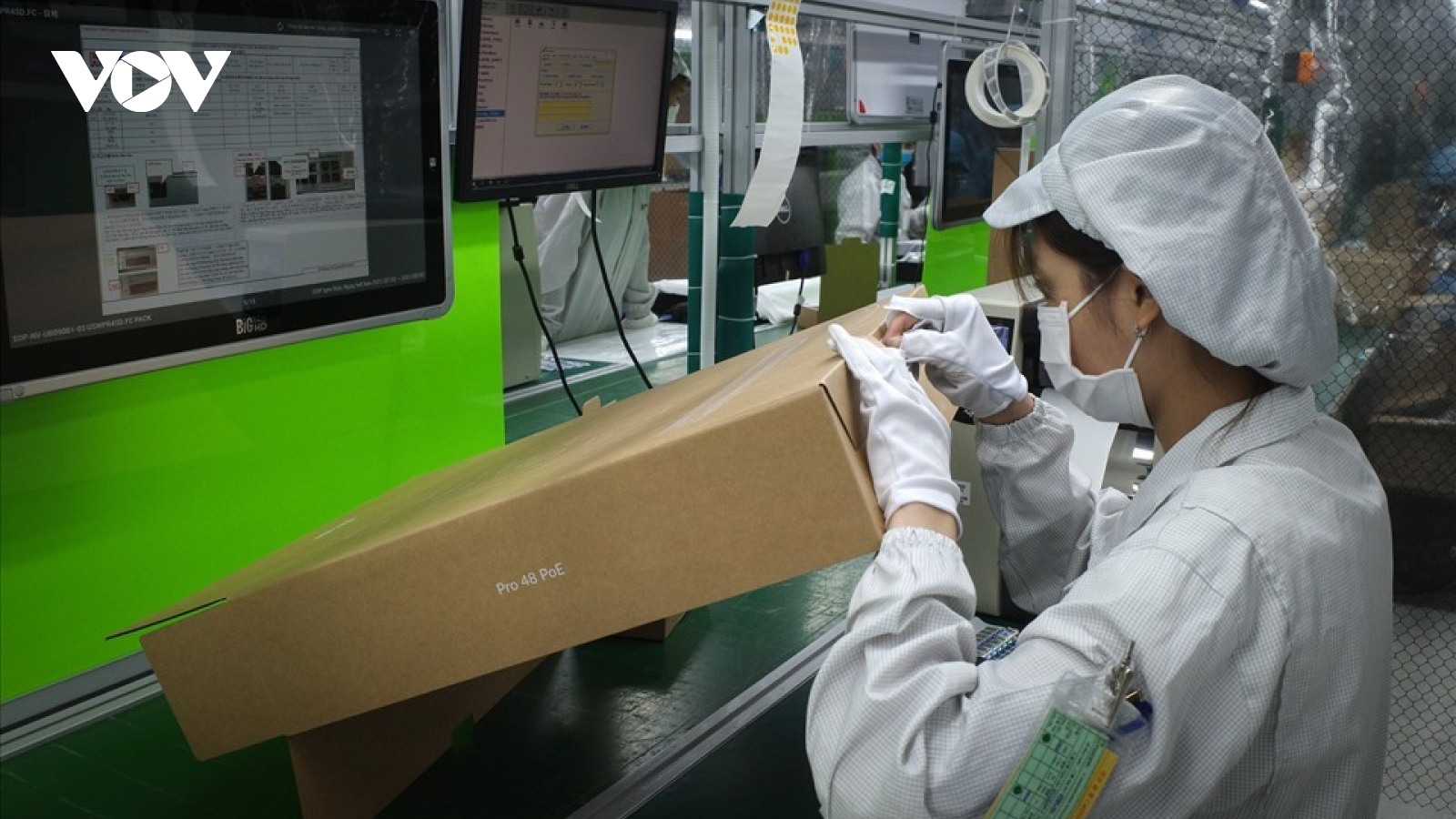Hơn 150.000 công nhân ở Bắc Giang trở lại làm việc ngày đầu sau nghỉ Tết