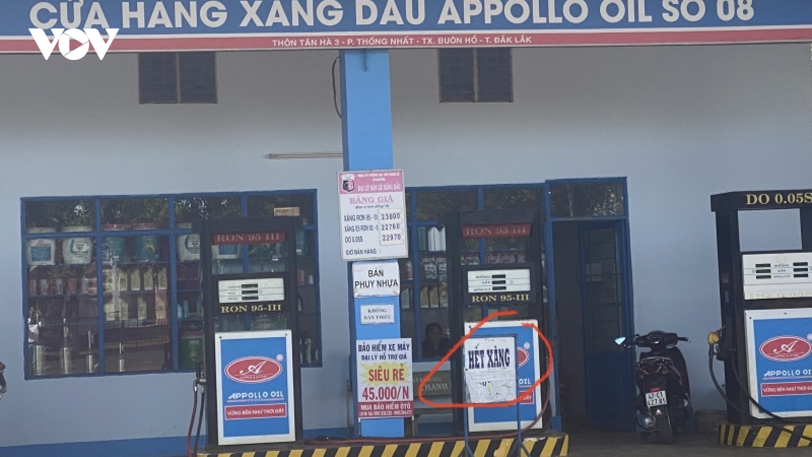Tái diễn tình trạng nhiều cửa hàng xăng dầu treo biển hết hàng ở Đắk Lắk