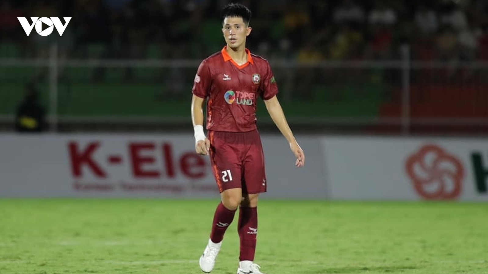 Đình Trọng nghỉ hết V-League 2023 vì chấn thương