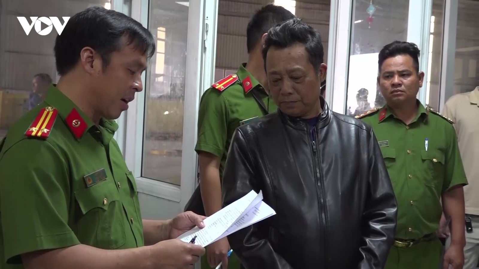 Bộ GTVT lập đoàn xác minh hồ sơ trung tâm đăng kiểm có giám đốc không biết chữ