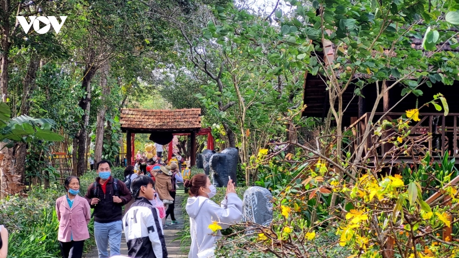 Khách du lịch đến Long An, Đắk Lắk tăng mạnh trong dịp Tết Nguyên đán
