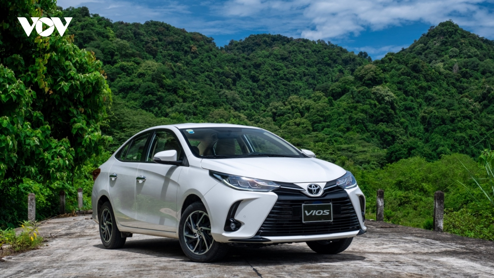 Top 10 mẫu xe bán chạy nhất năm 2022: Toyota Vios lên ngôi vương