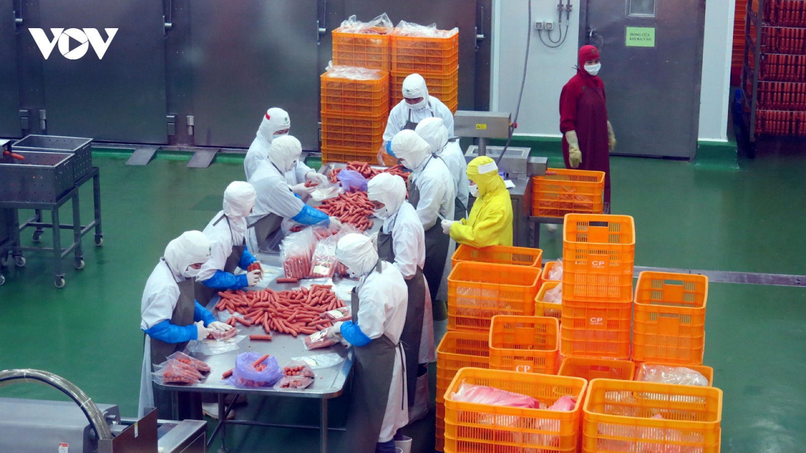 Doanh nghiệp khó “cựa” vì văn bản pháp luật chồng chéo