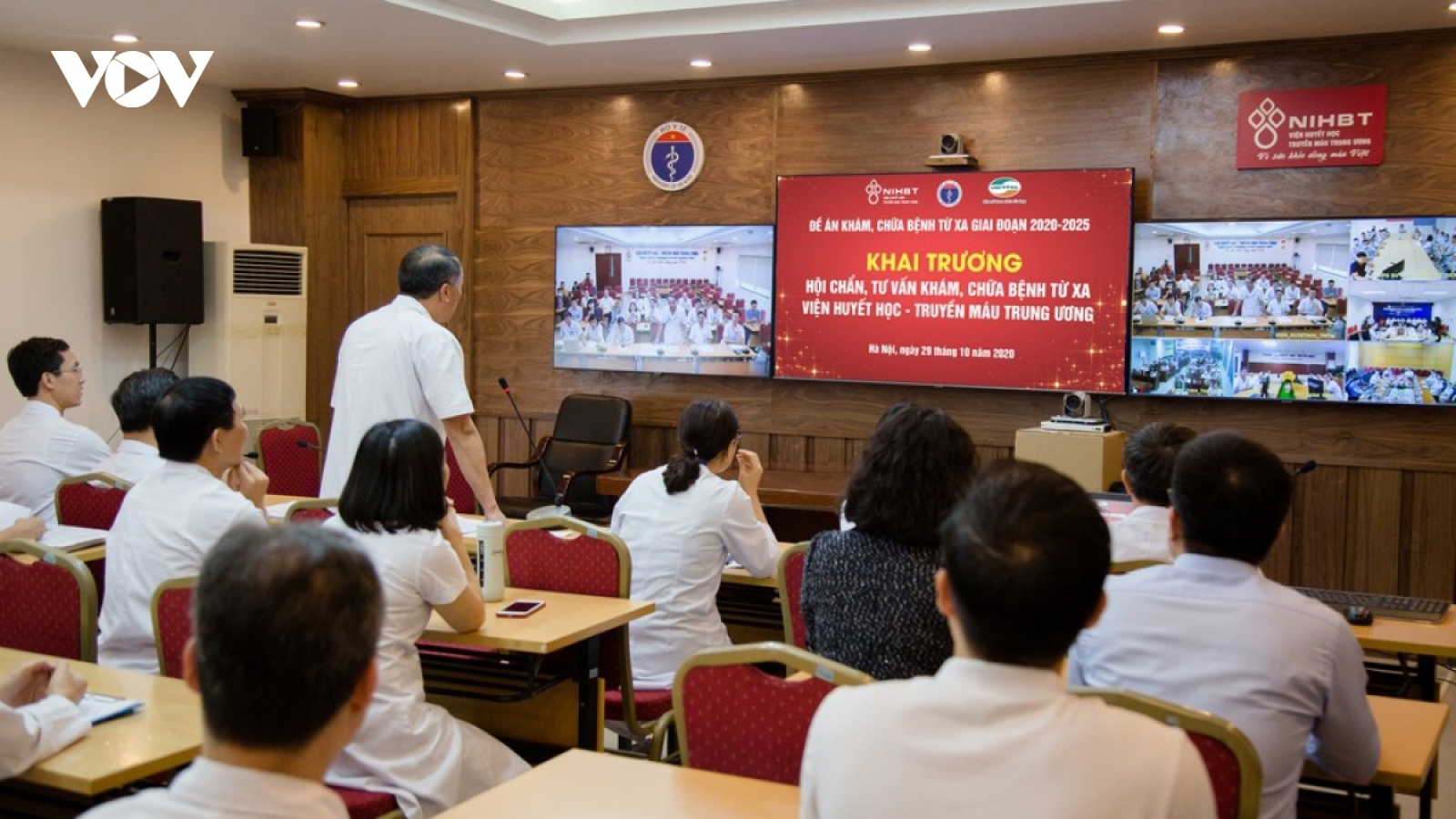 Khám, chữa bệnh từ xa tận dụng “giờ vàng” cứu người bệnh